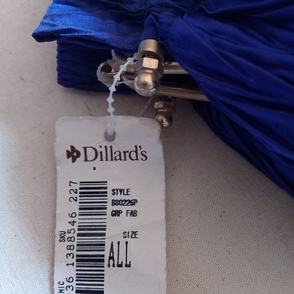Dillard's - Picture 2 of 9